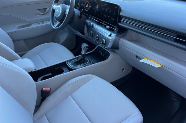 New 2026 Hyundai Kona SE FWD image 16