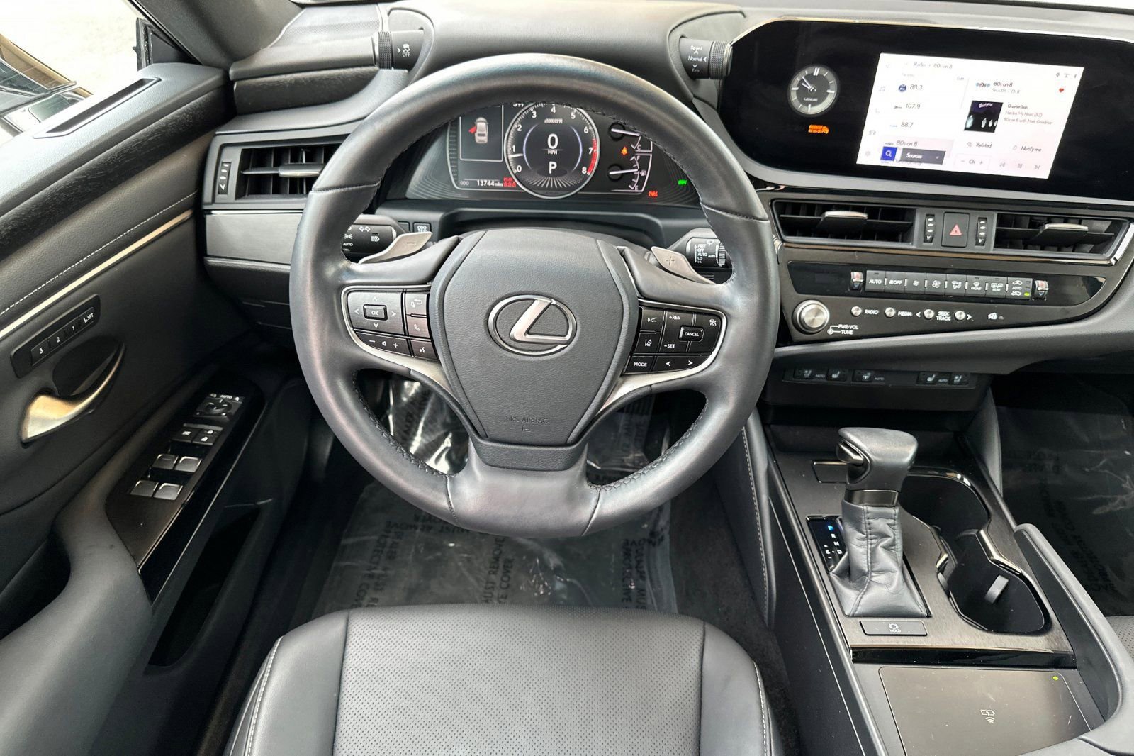 Certified 2024 Lexus ES 350 w/ Premium Package image 16