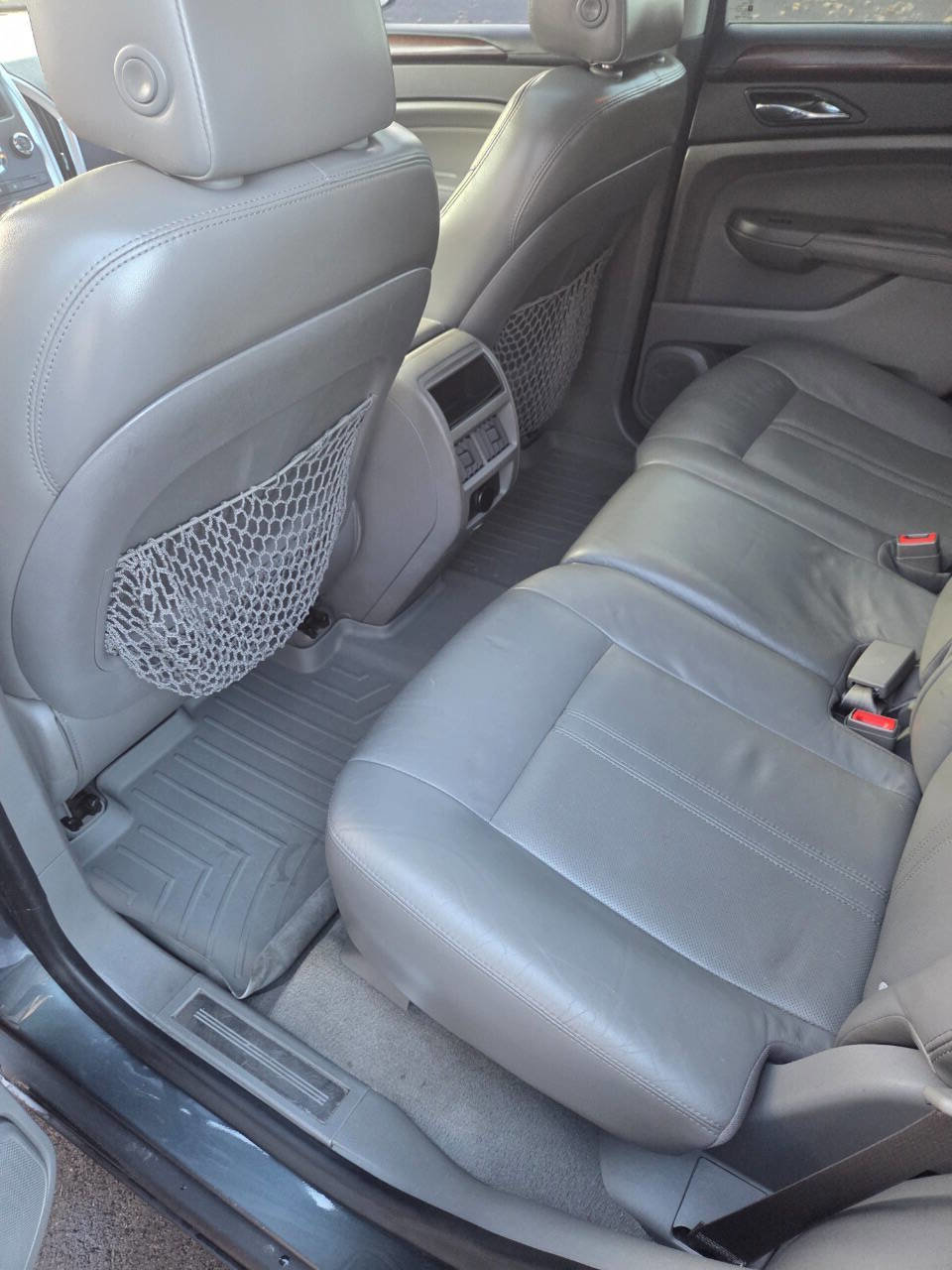 Used 2011 Cadillac SRX Luxury image 17