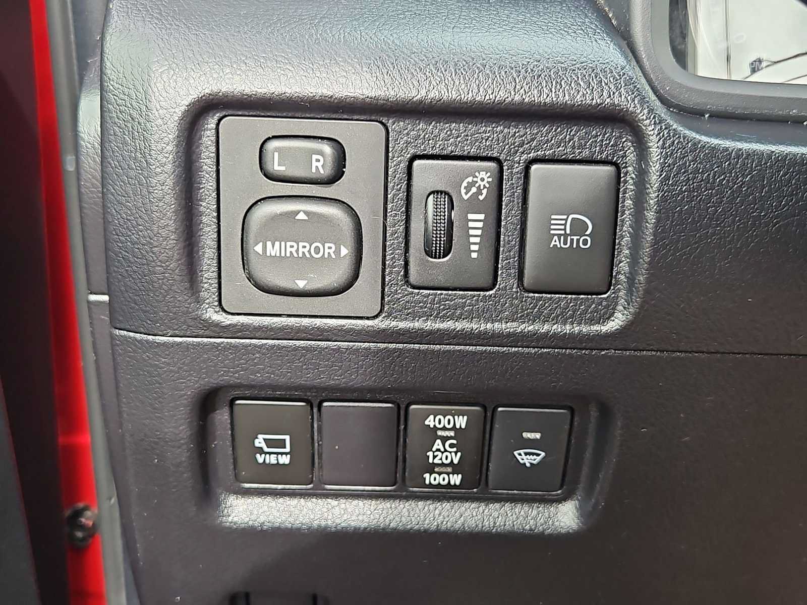 Used 2024 Toyota 4Runner Limited AWD/4WD image 18
