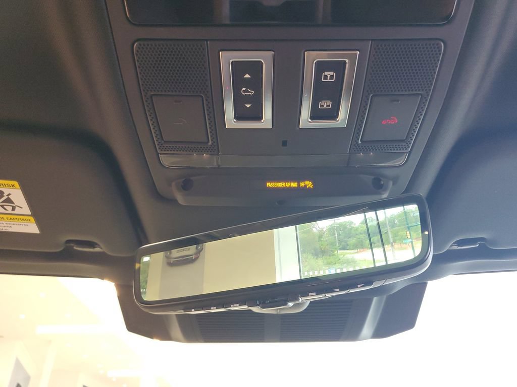 New 2026 Land Rover Defender 130 X-Dynamic SE AWD/4WD image 24