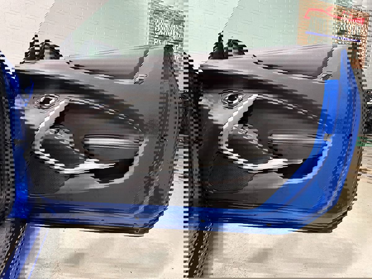 Used 2018 Chevrolet Camaro SS image 8