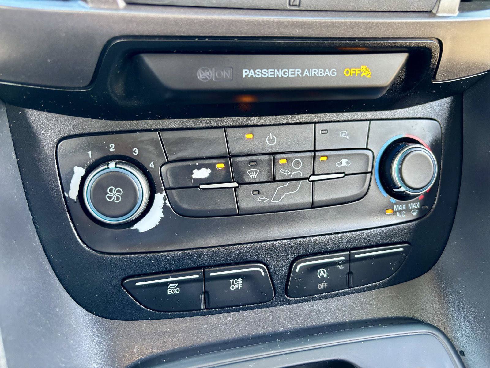 Used 2020 Ford Transit Connect XL FWD image 32