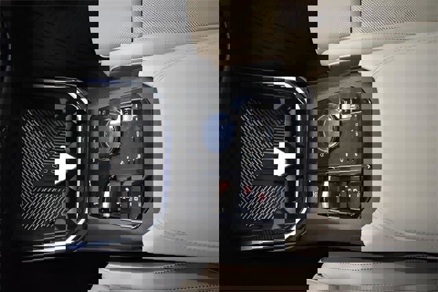 Used 2025 BMW X3 xDrive30i w/ Convenience Package image 21