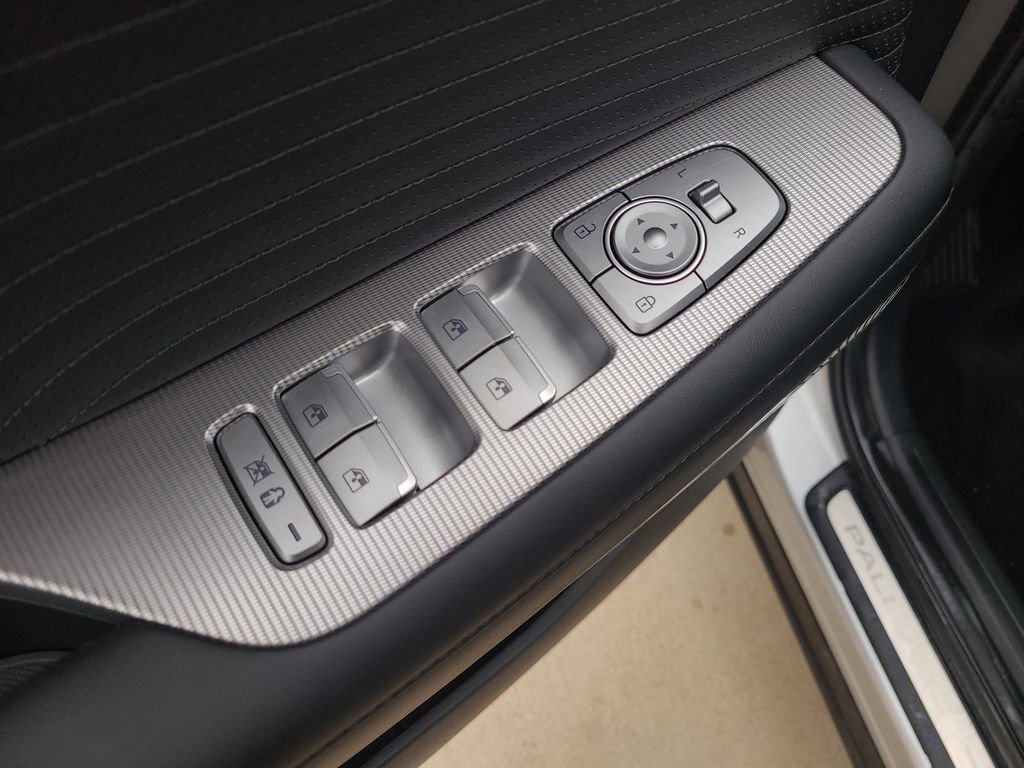 Used 2024 Hyundai Palisade Calligraphy FWD image 18