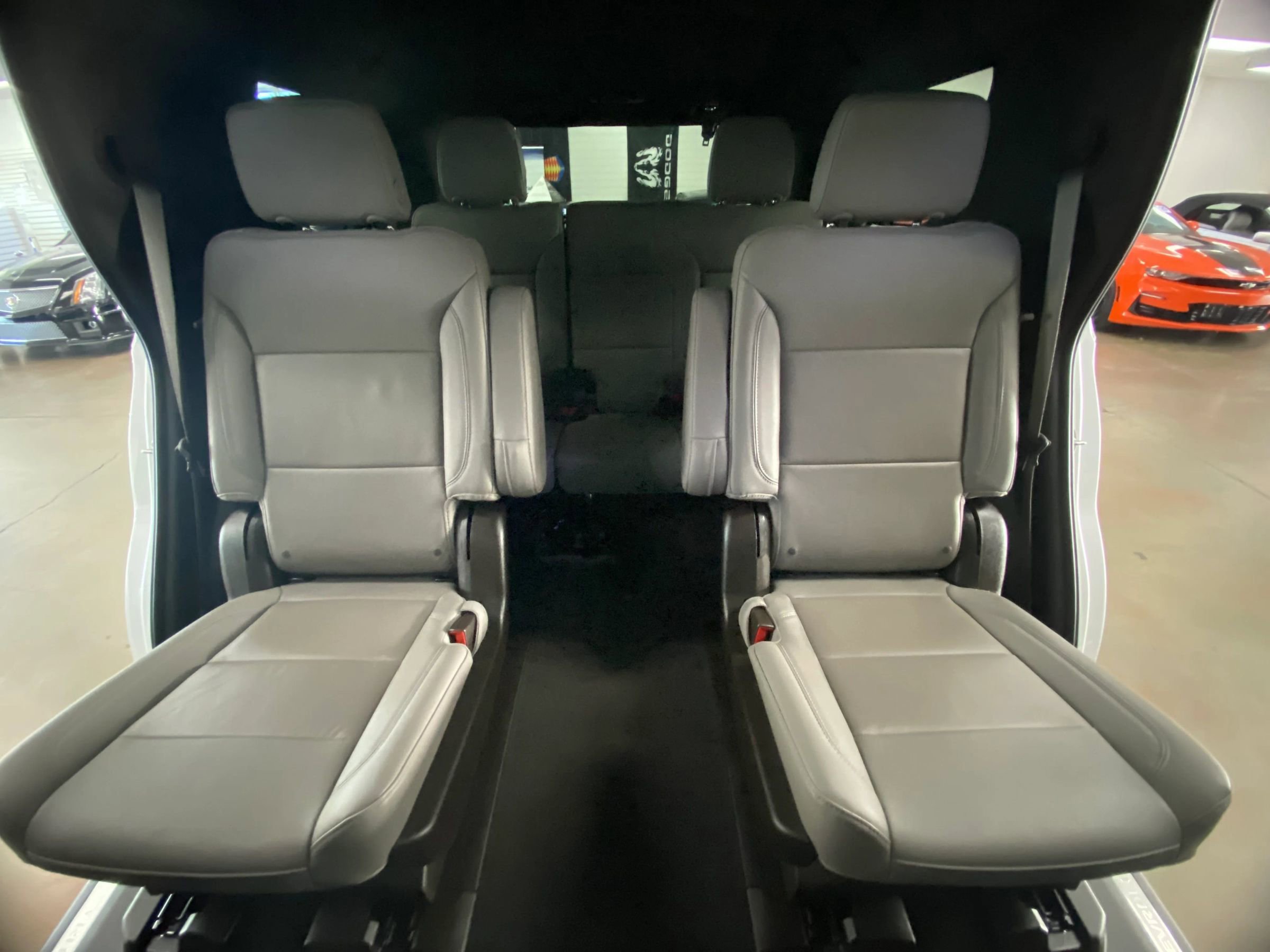 Used 2023 Chevrolet Tahoe LT w/ LT Signature Package image 13