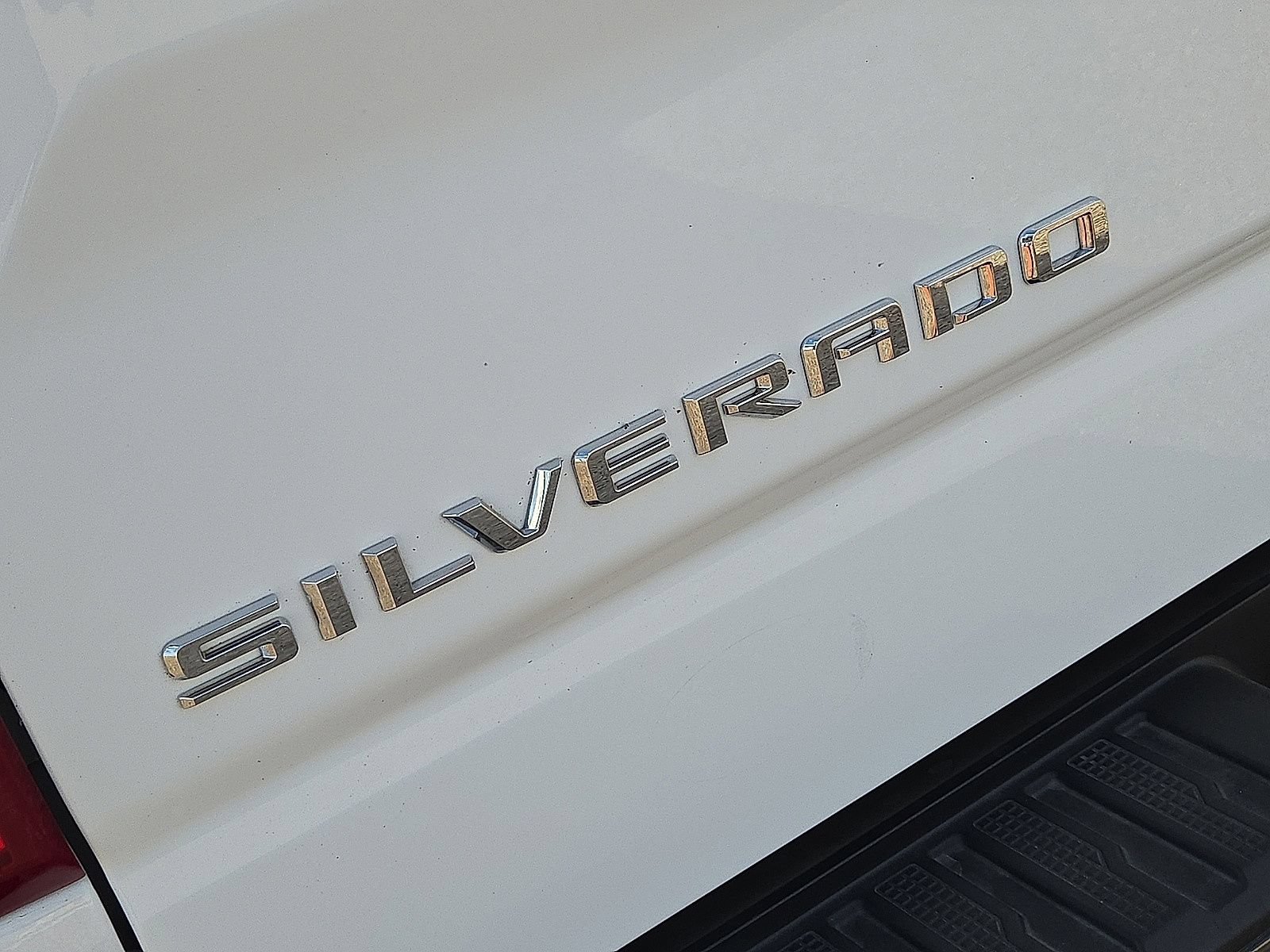 Used 2025 Chevrolet Silverado 1500 LT Trail Boss w/ LPO, Dark Essentials Package AWD/4WD image 14