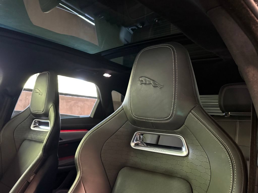 Used 2024 Jaguar F-PACE R-Dynamic S AWD/4WD image 22