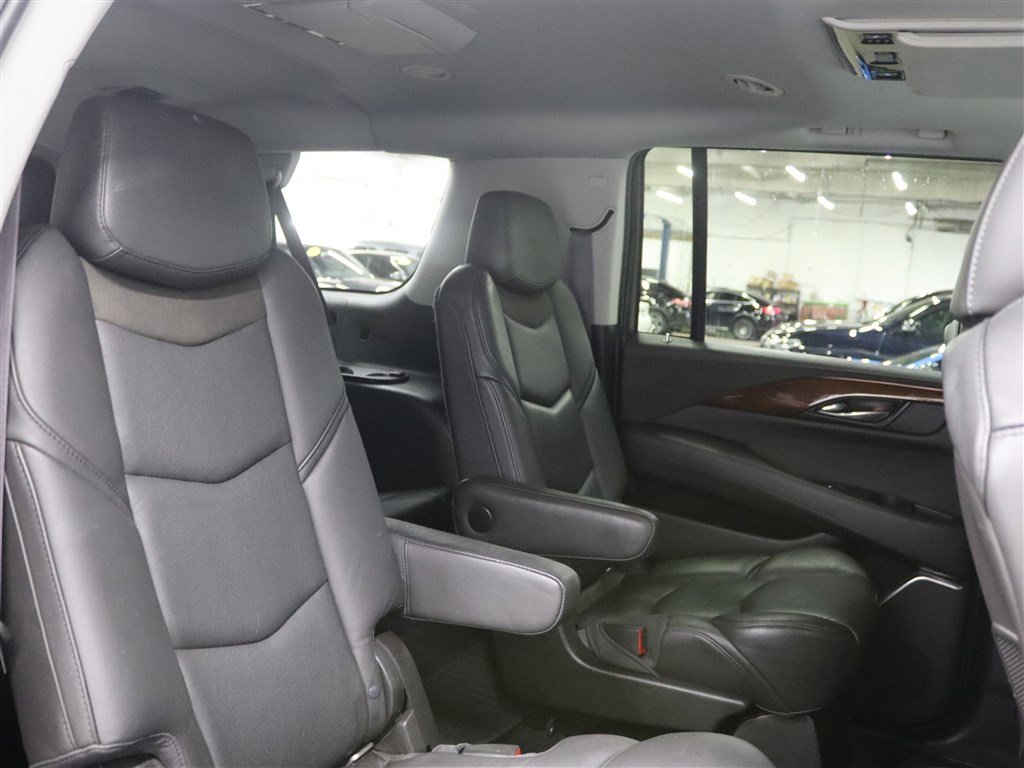Used 2016 Cadillac Escalade ESV Premium AWD/4WD image 18