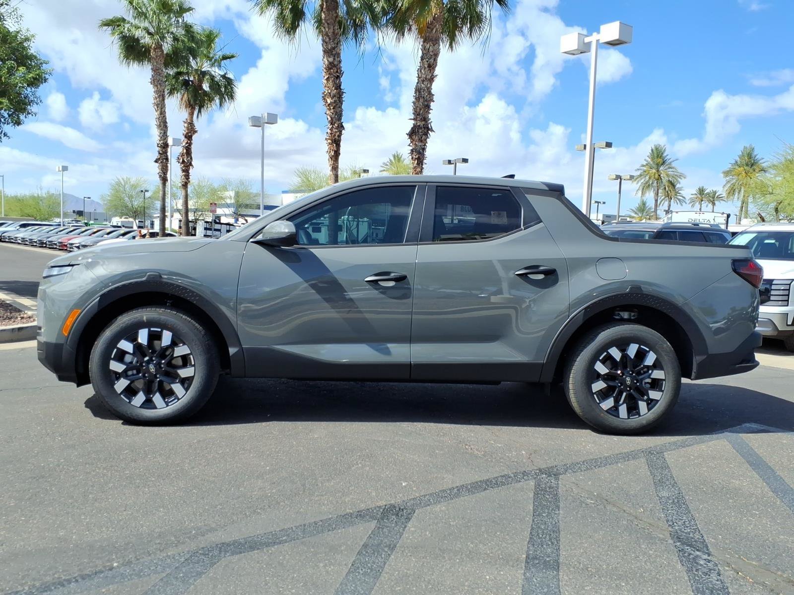New 2026 Hyundai Santa Cruz SE FWD image 2