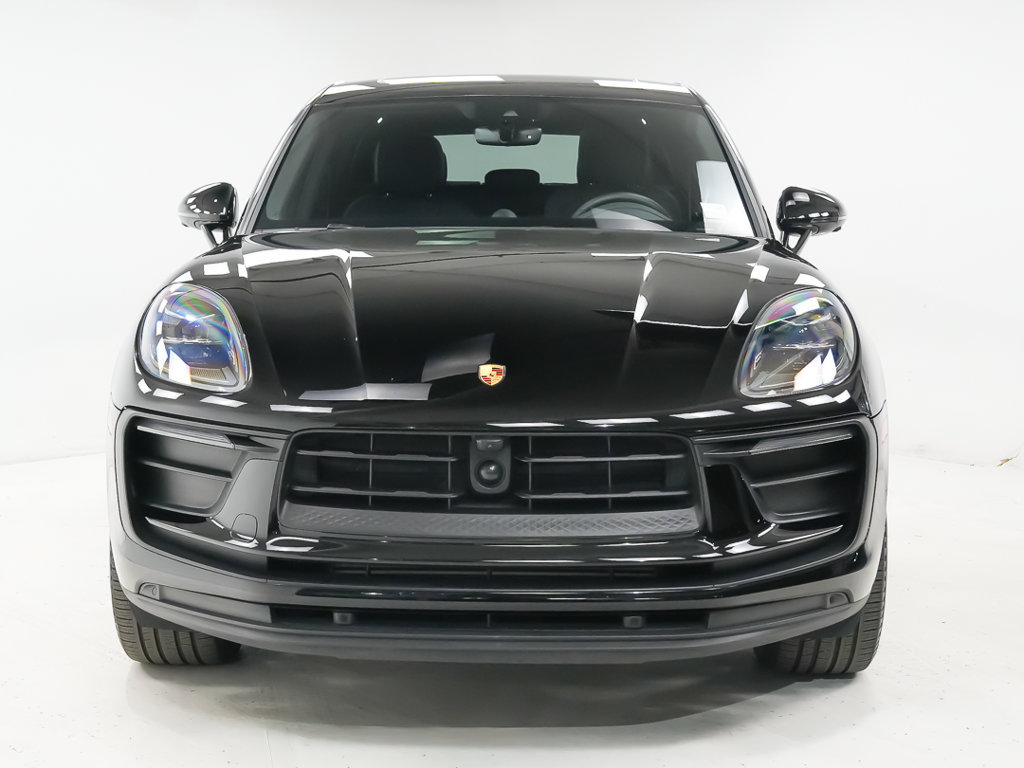 Certified 2024 Porsche Macan AWD/4WD image 6
