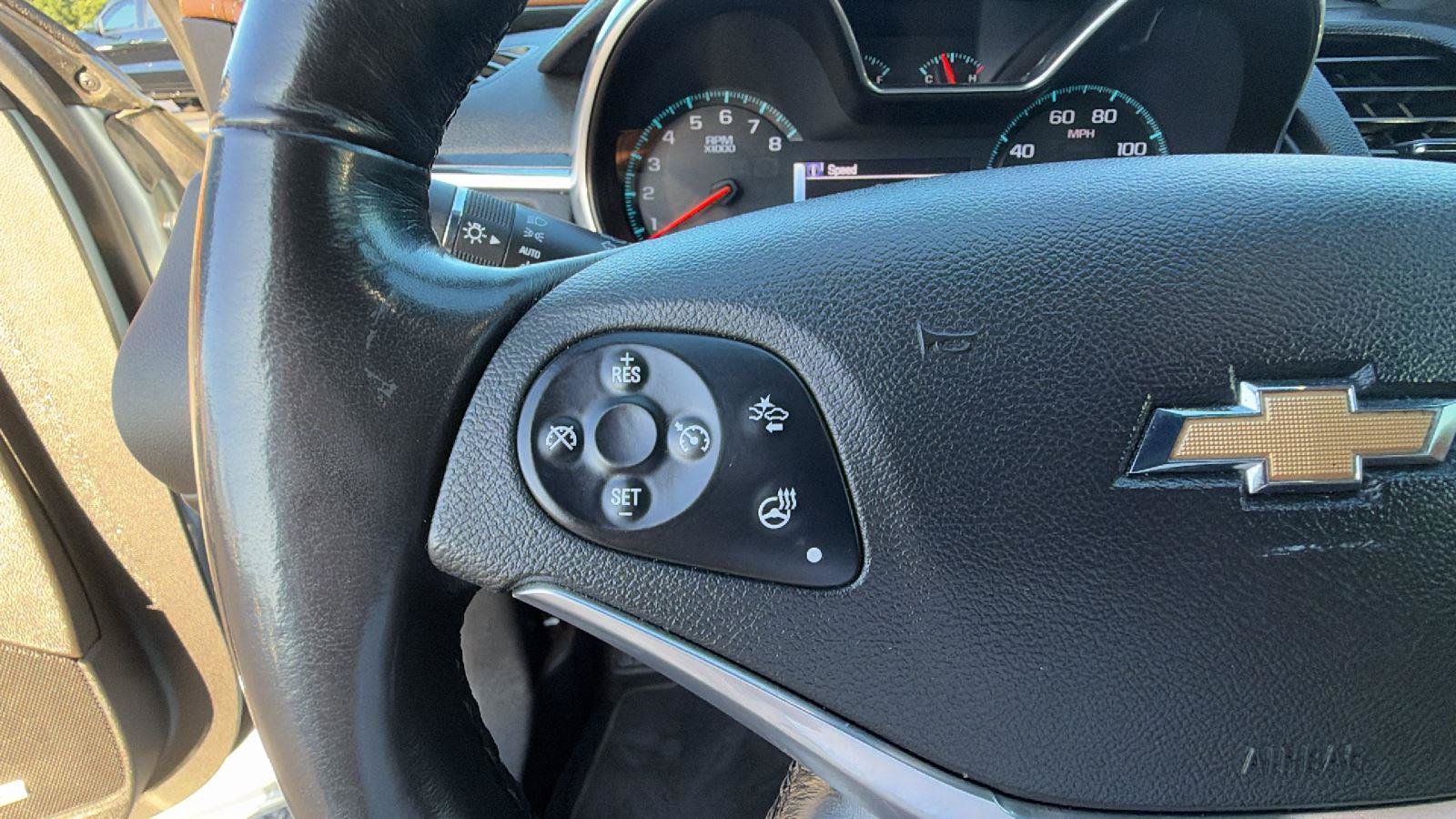 Used 2014 Chevrolet Impala LTZ FWD image 25