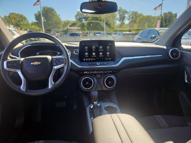 Used 2024 Chevrolet Blazer LT w/ Convenience Package FWD image 13