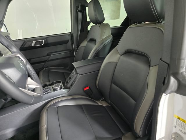 New 2025 Ford Bronco Outer Banks AWD/4WD image 24