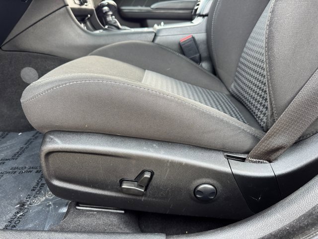 Used 2022 Dodge Charger R/T w/ Blacktop Package image 15