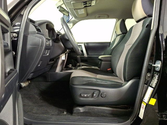 Used 2019 Toyota 4Runner SR5 AWD/4WD image 15