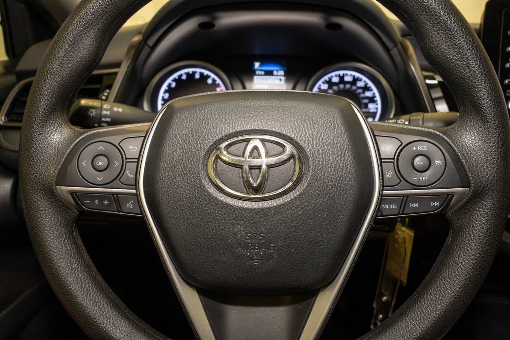 Used 2021 Toyota Camry LE image 16