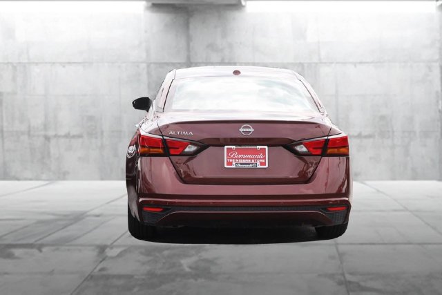 Certified 2025 Nissan Altima 2.5 SV FWD image 6