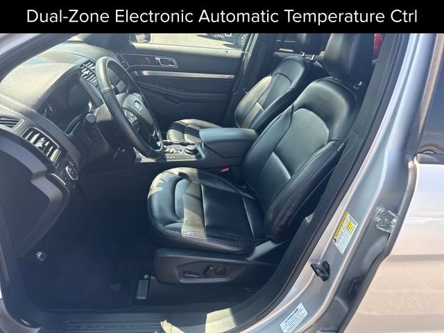 Used 2019 Ford Explorer XLT w/ Equipment Group 202A AWD/4WD image 12