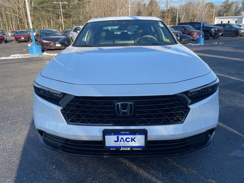 Used 2023 Honda Accord Sport image 2