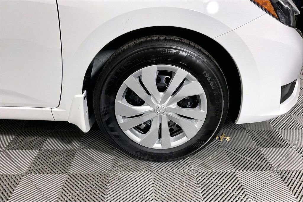 New 2025 Nissan Versa S w/ Trunk Package image 18