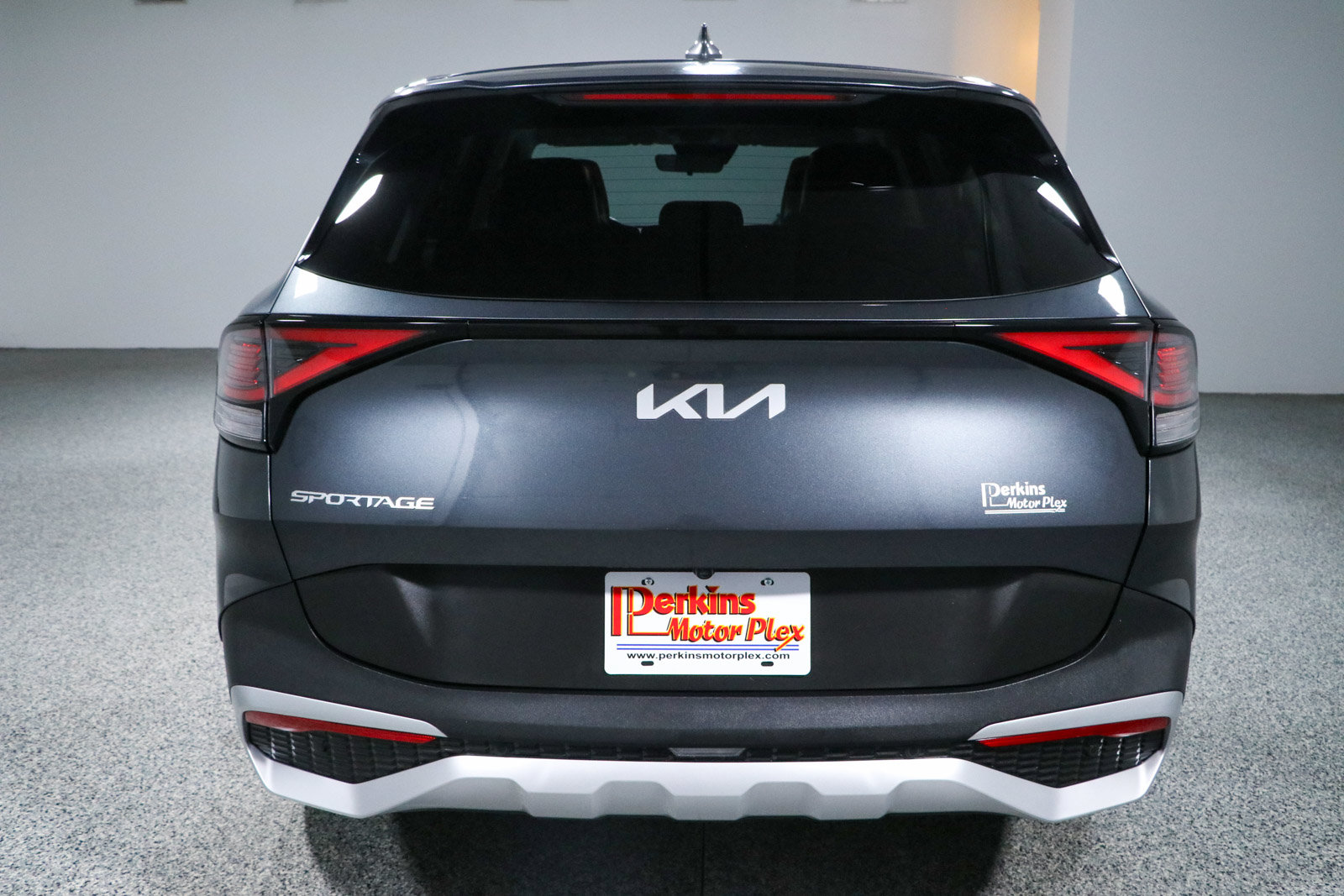 Used 2024 Kia Sportage EX FWD image 8