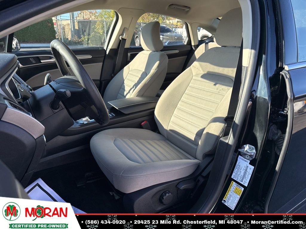 Used 2018 Ford Fusion S image 11