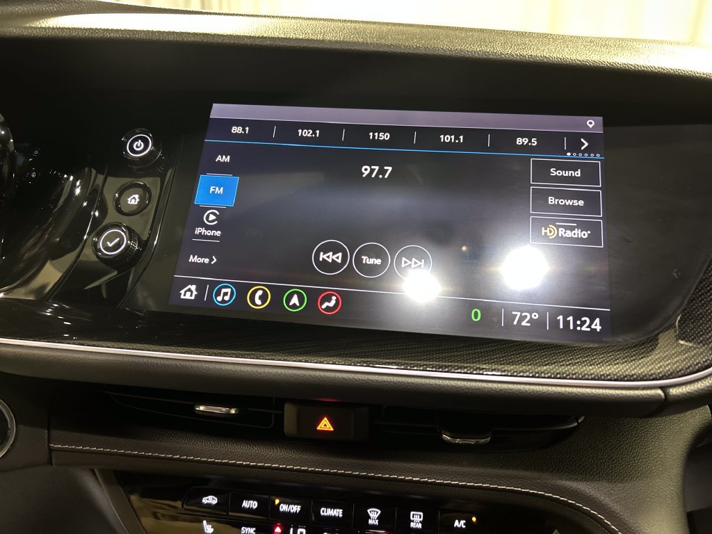 Used 2021 Buick Envision Essence w/ Technology Package I FWD image 17
