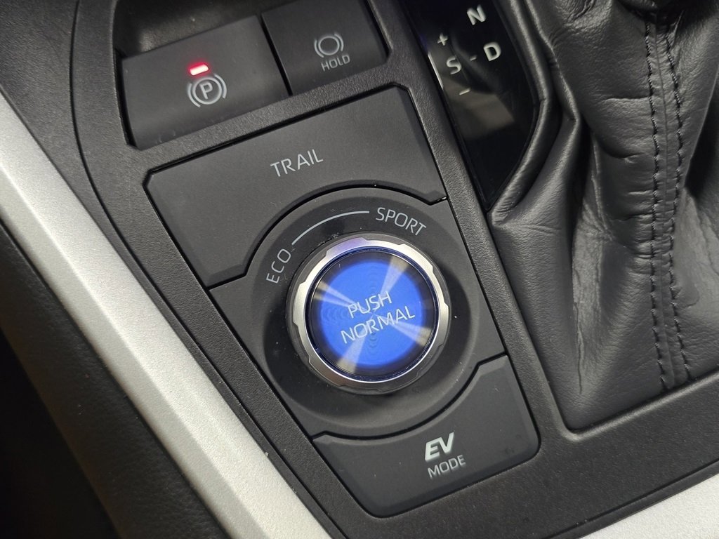 Certified 2024 Toyota RAV4 XSE image 8