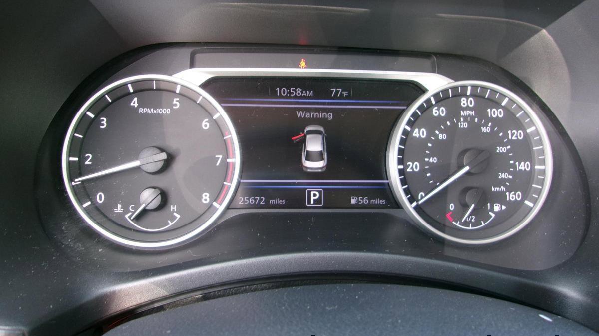 Used 2024 Nissan Sentra SV FWD image 14