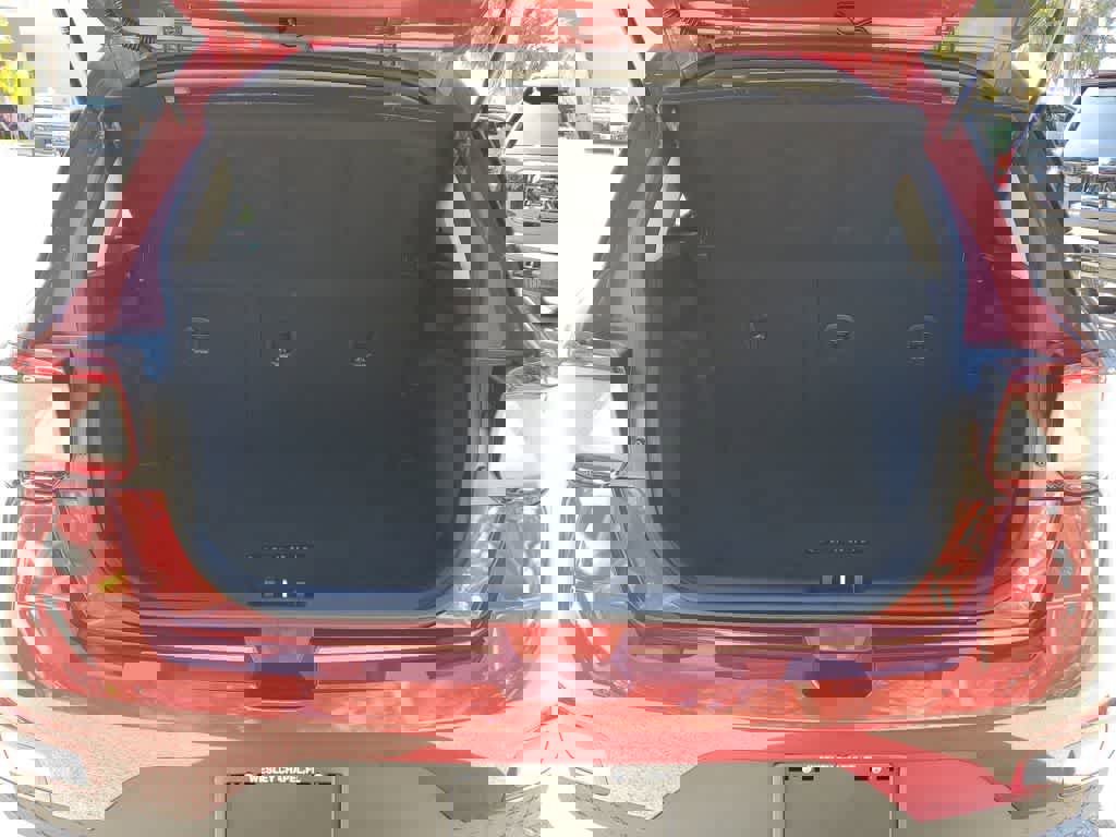 Used 2024 Hyundai Venue SEL image 8