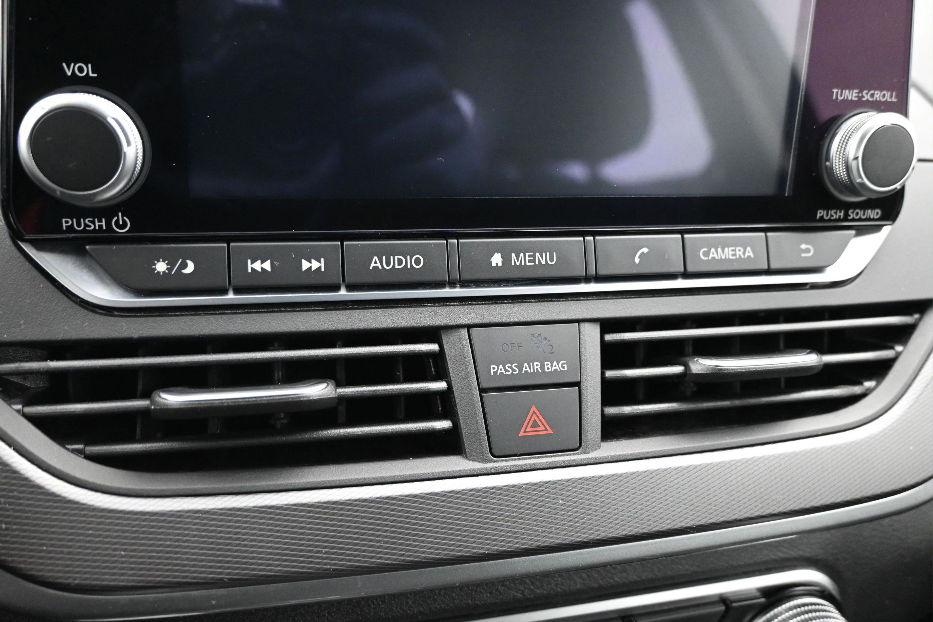 Used 2023 Nissan Altima 2.5 SR FWD image 25