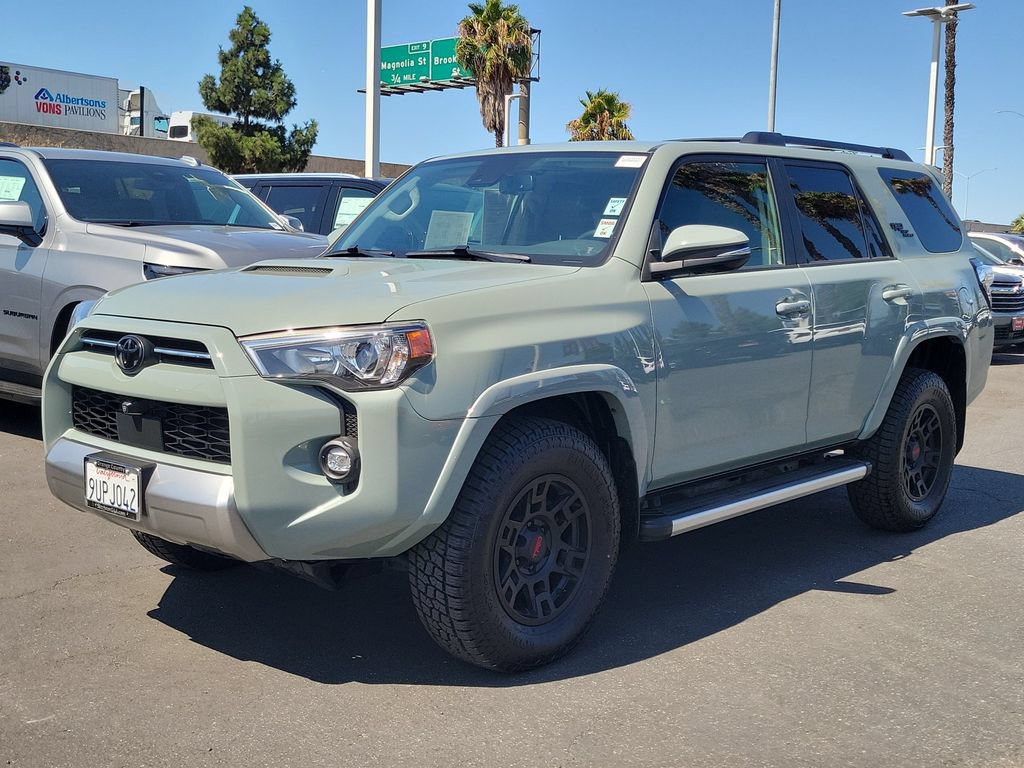 Used 2023 Toyota 4Runner TRD Off-Road Premium w/ Off Road Premium Plus Package AWD/4WD image 31