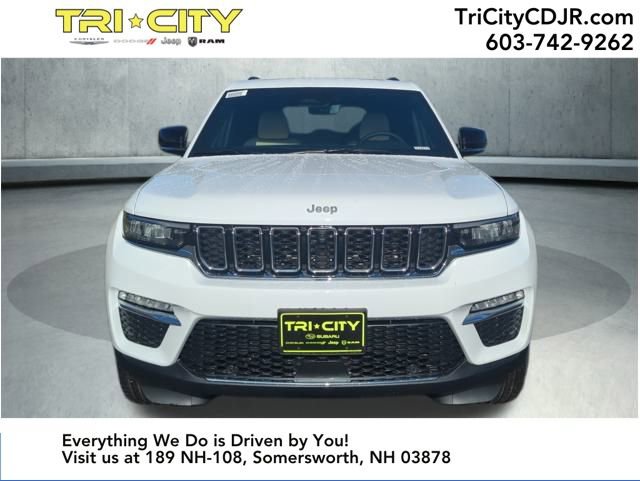 New 2025 Jeep Grand Cherokee Limited w/ Luxury Tech Group II image 8