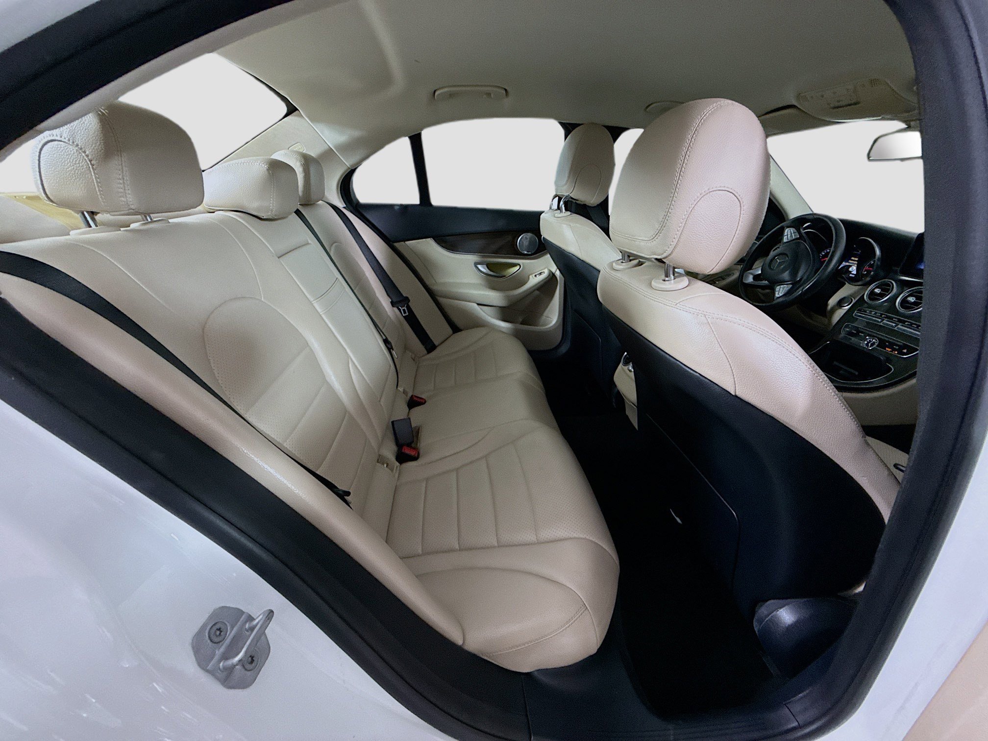 Used 2015 Mercedes-Benz C 300 4MATIC Sedan image 27