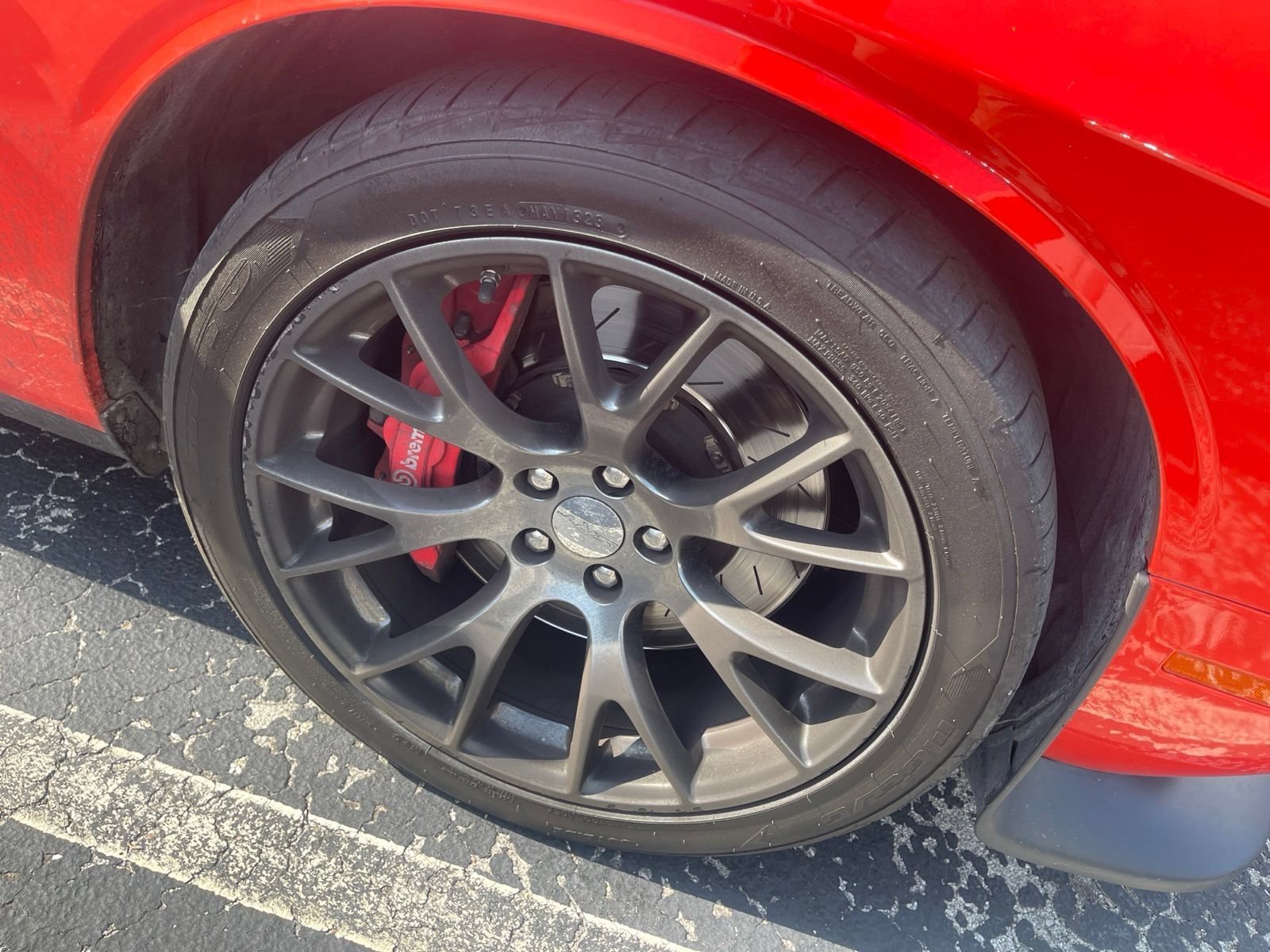 Used 2016 Dodge Challenger SRT RWD image 4