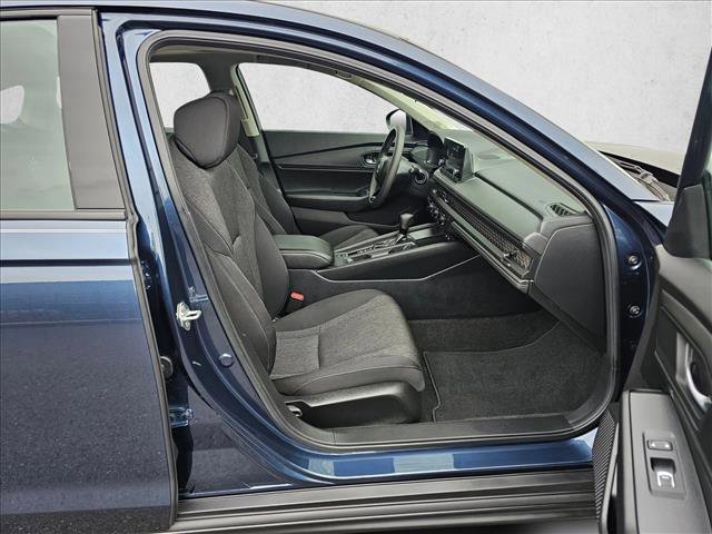 Used 2025 Honda Accord SE image 10