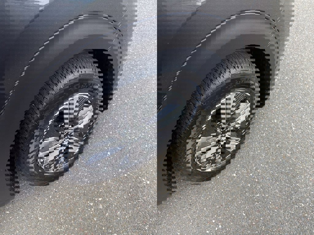 Used 2022 Kia Niro EX image 20