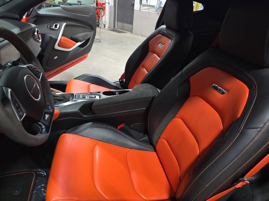 Used 2018 Chevrolet Camaro SS w/ Hot Wheels Edition image 15