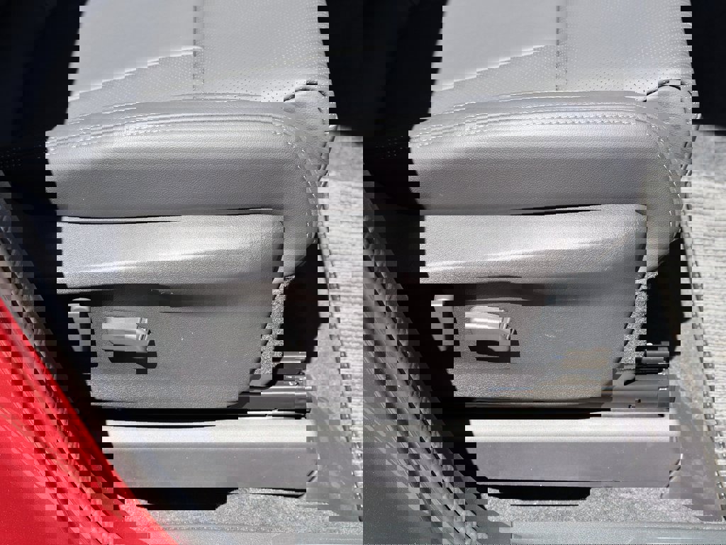 New 2025 Subaru Ascent Limited image 11