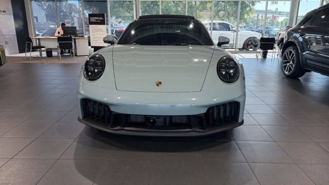 Used 2026 Porsche 911 Carrera GTS RWD image 3