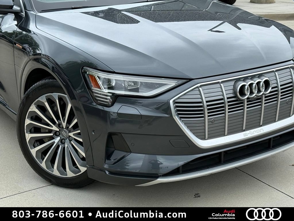 Used 2019 Audi e-tron Prestige w/ Prestige Package AWD/4WD image 6