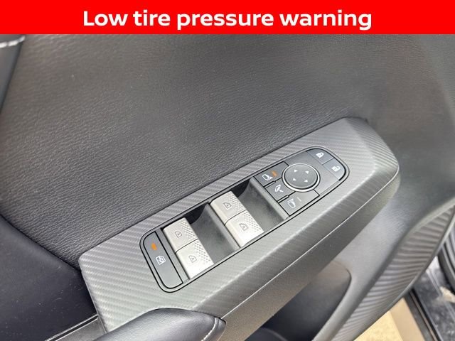 Used 2025 Mitsubishi Outlander SE image 8