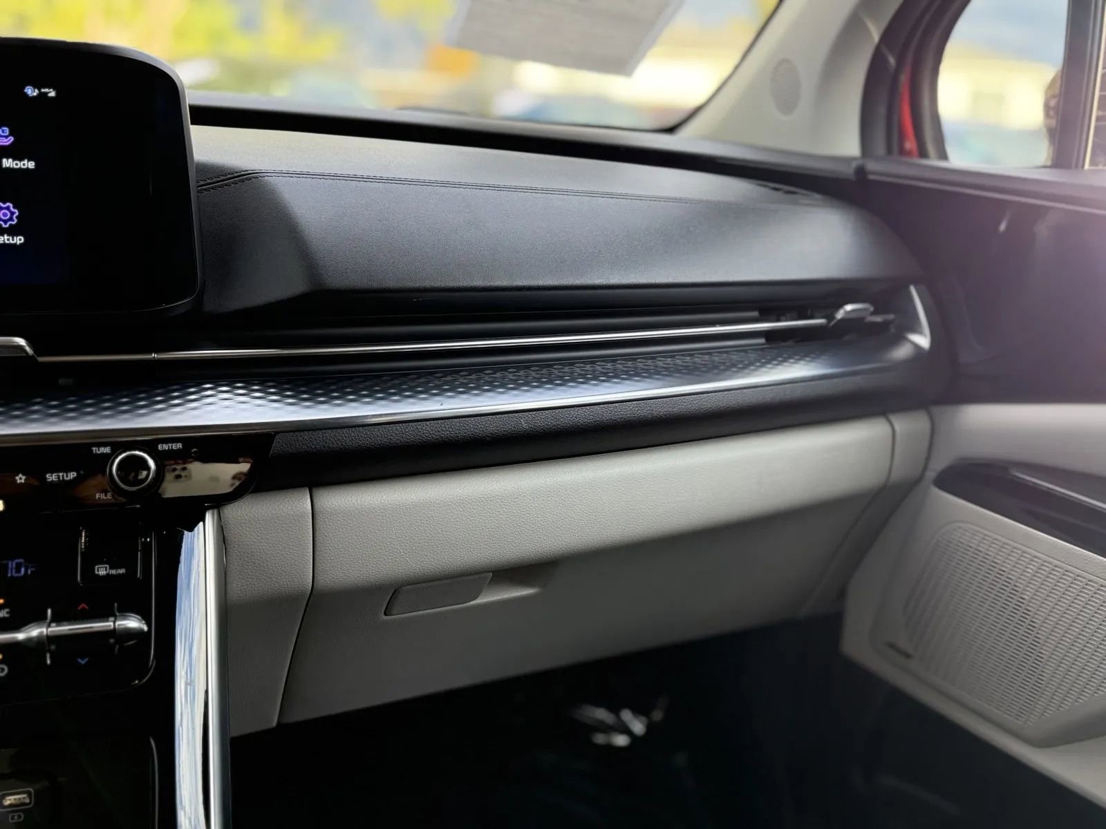 Used 2023 Kia Carnival SX Prestige w/ Paint Protection Package image 42