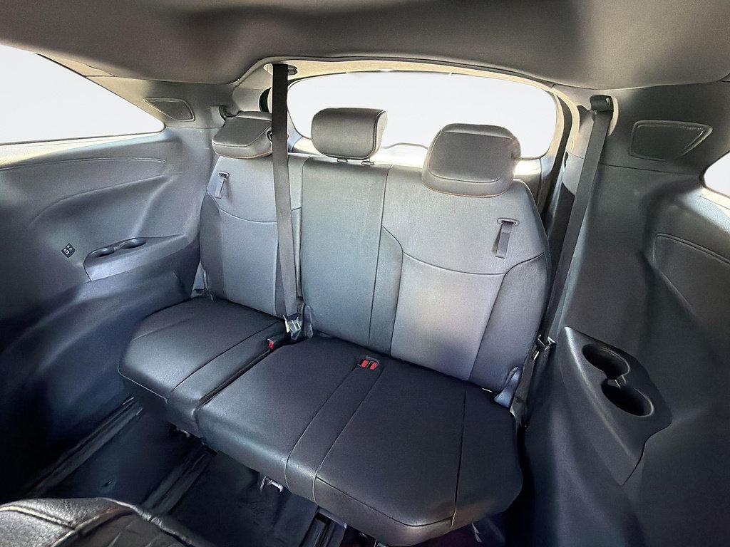 Used 2024 Toyota Sienna XSE w/ XSE Plus Package FWD image 26