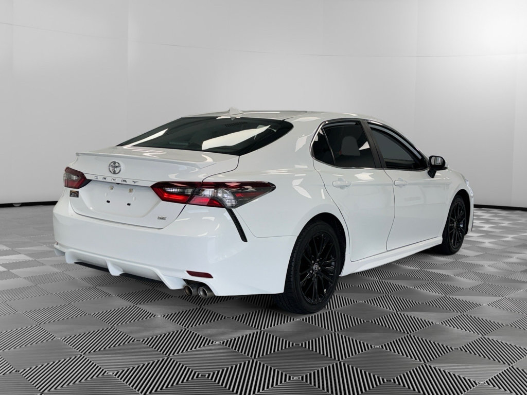 Used 2023 Toyota Camry SE FWD image 8