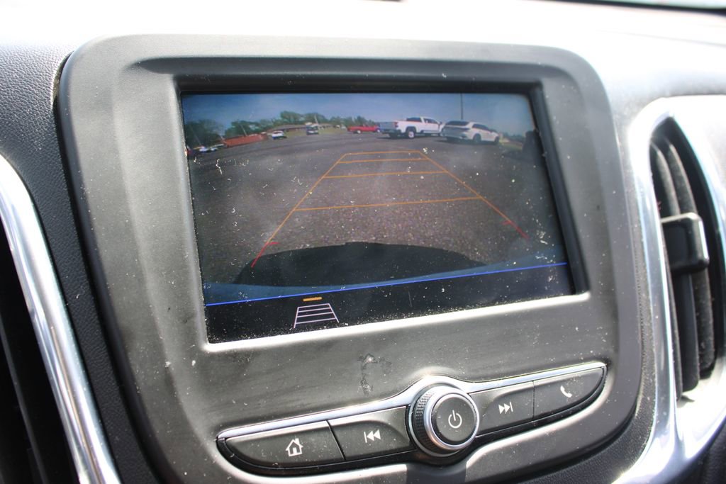 Used 2021 Chevrolet Equinox LT image 32