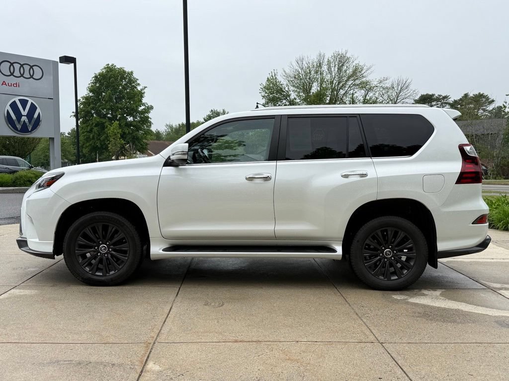 Used 2022 Lexus GX 460 Premium w/ Accessory Package AWD/4WD image 6