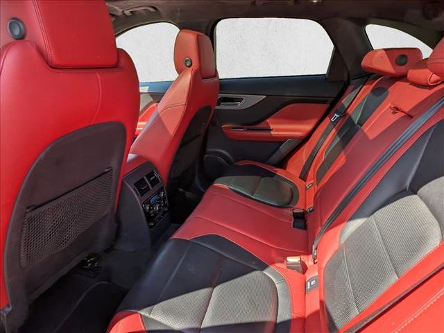 Used 2020 Jaguar F-PACE S image 19