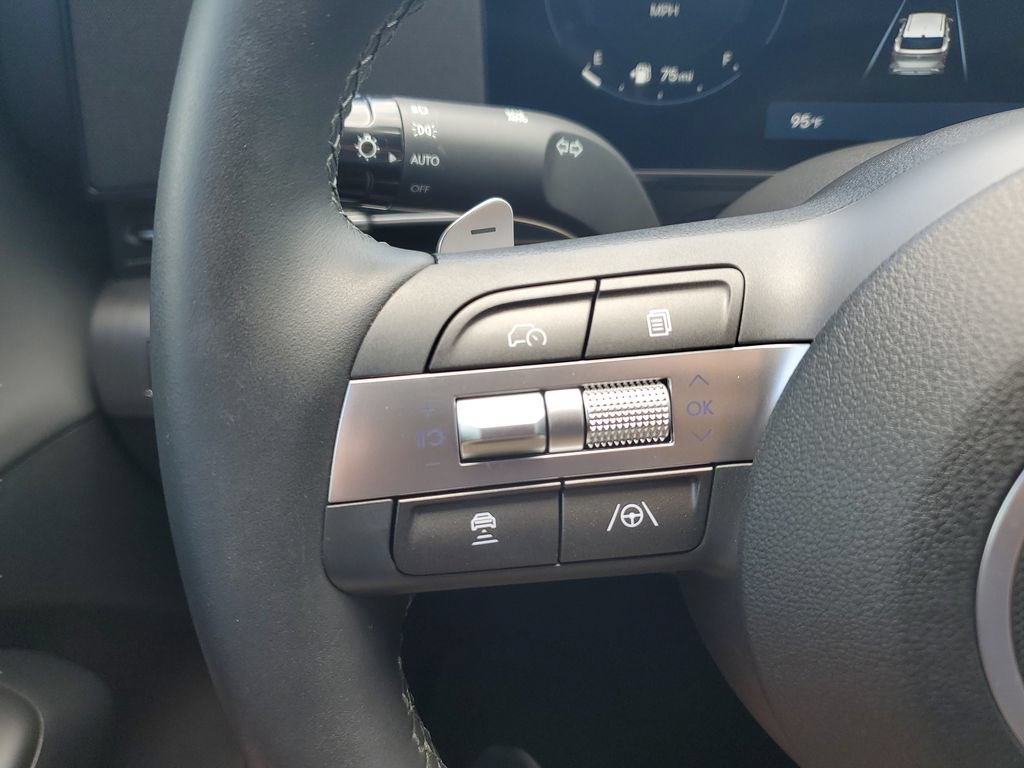 Used 2026 Hyundai Kona SEL Premium FWD image 20